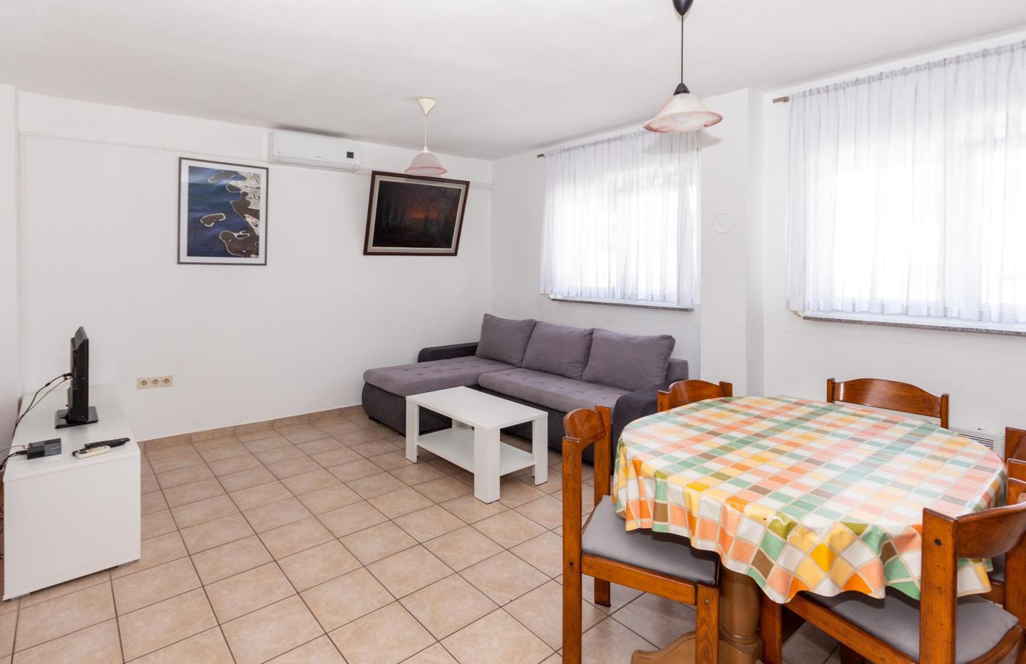 Apartmani Filip Pag Town Extérieur photo